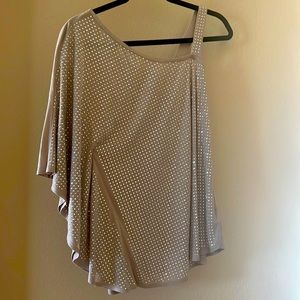 Mauve and silver top. Adorable for a summer evening event.